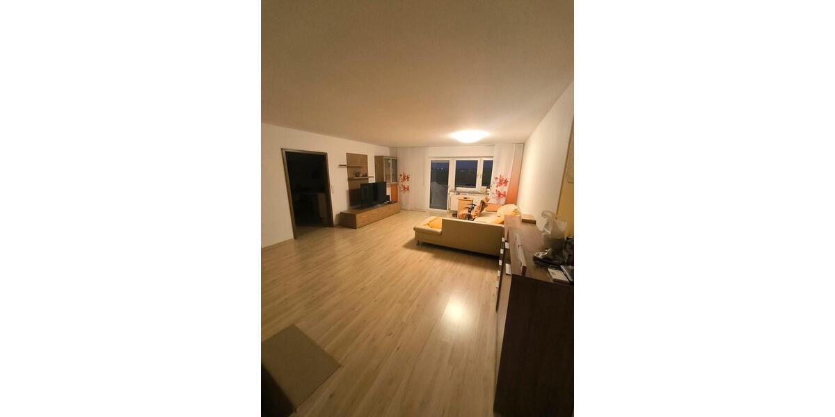 Etagenwohnung Rottendorf - 4 Zimmer, 123 m&sup2;, 1.090&euro; | Angebot:25017965