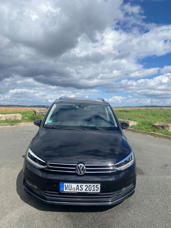 VW Touran 213.000 km 13.500 € Würzburg 97076