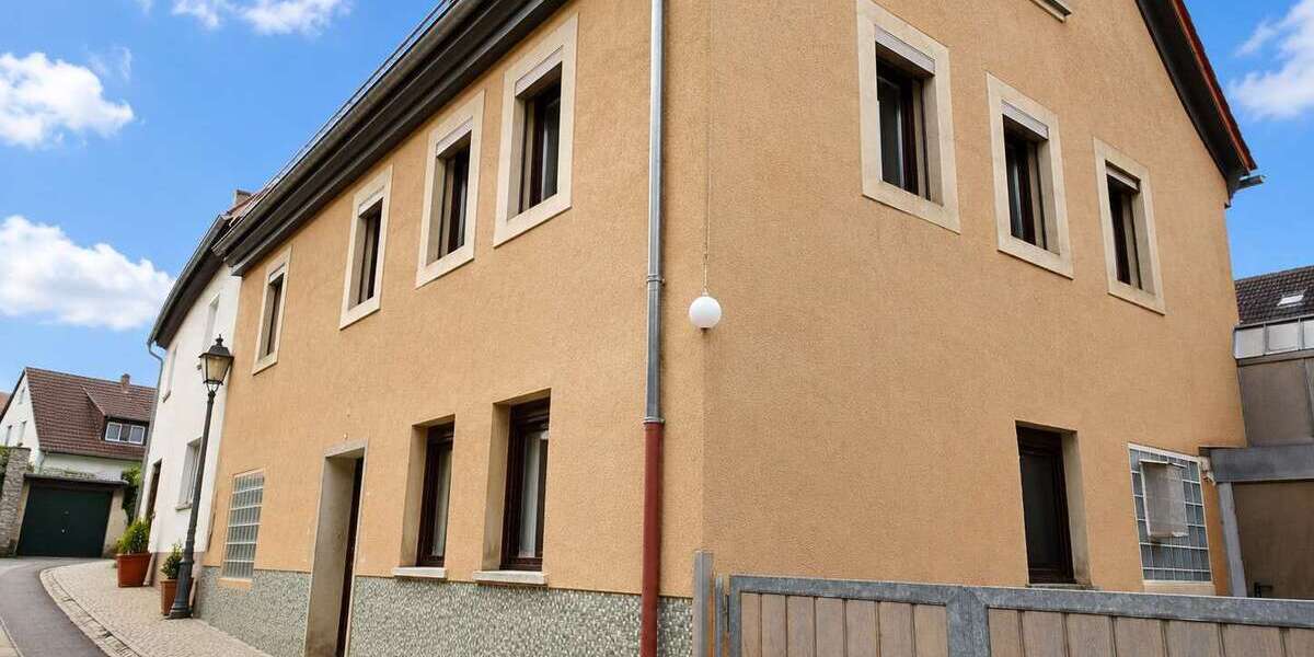 Einfamilienhaus Würzburg Heuchelhof - 5 Zimmer, 121 m&sup2;, 405.000&euro; | Angebot:27008085