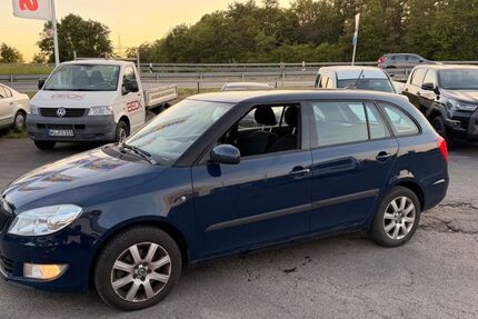 Skoda Fabia 240.000 km 2.300 &euro; Würzburg 97076