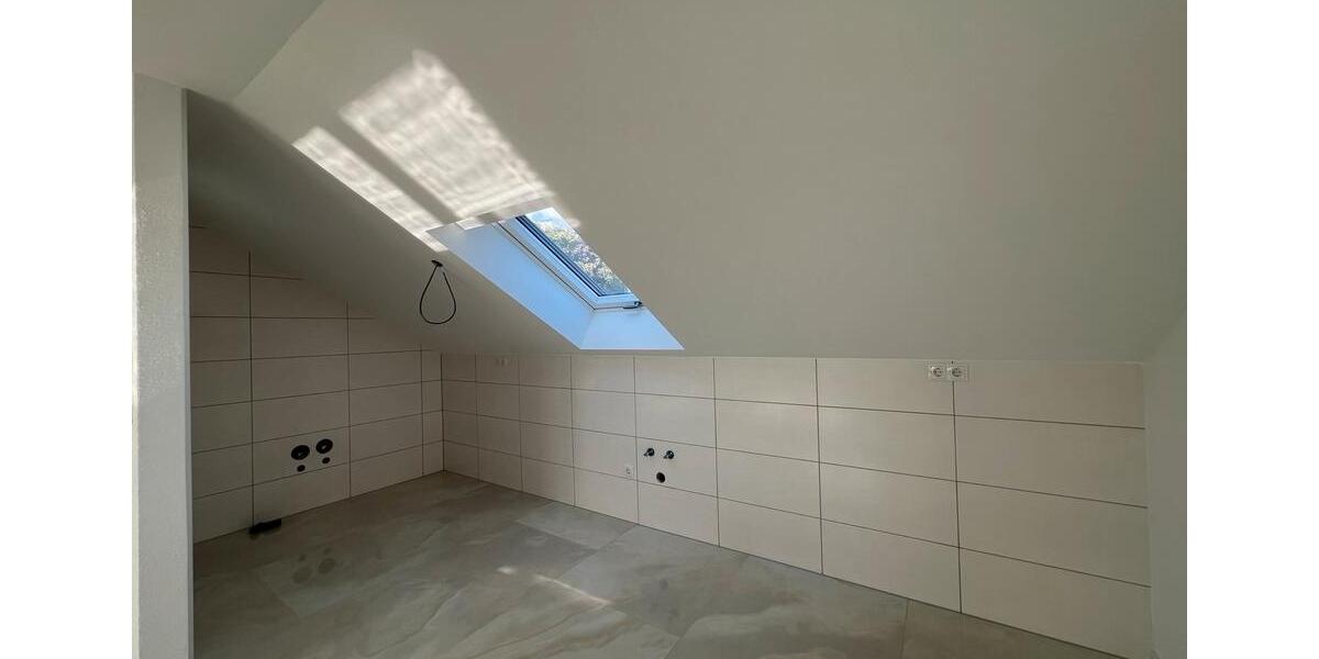 Dachgeschoßwohnung Tauberbischofsheim - 3 Zimmer, 60 m&sup2;, 780&euro; | Angebot:25394840