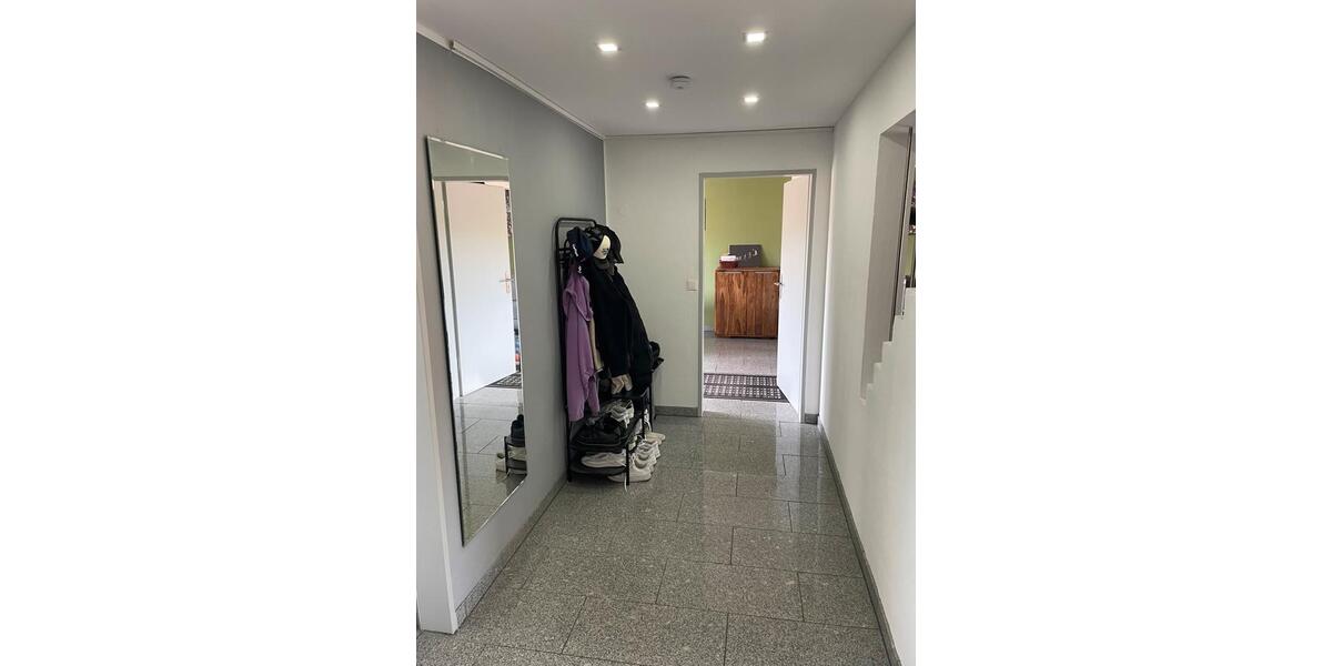 Dachgeschoßwohnung Würzburg Heuchelhof - 1 Zimmer, 70 m&sup2;, 930&euro; | Angebot:26045156