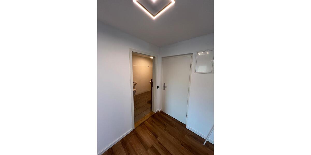 Dachgeschoßwohnung Würzburg Lengfeld - 2.5 Zimmer, 78 m&sup2;, 1.000&euro; | Angebot:25303505