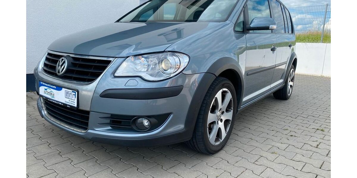 VW Touran 243.392 km 4.200 &euro; Bergtheim 97241