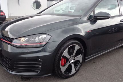 VW Golf 179.960 km 14.699 € Tauberbischofsheim 97941