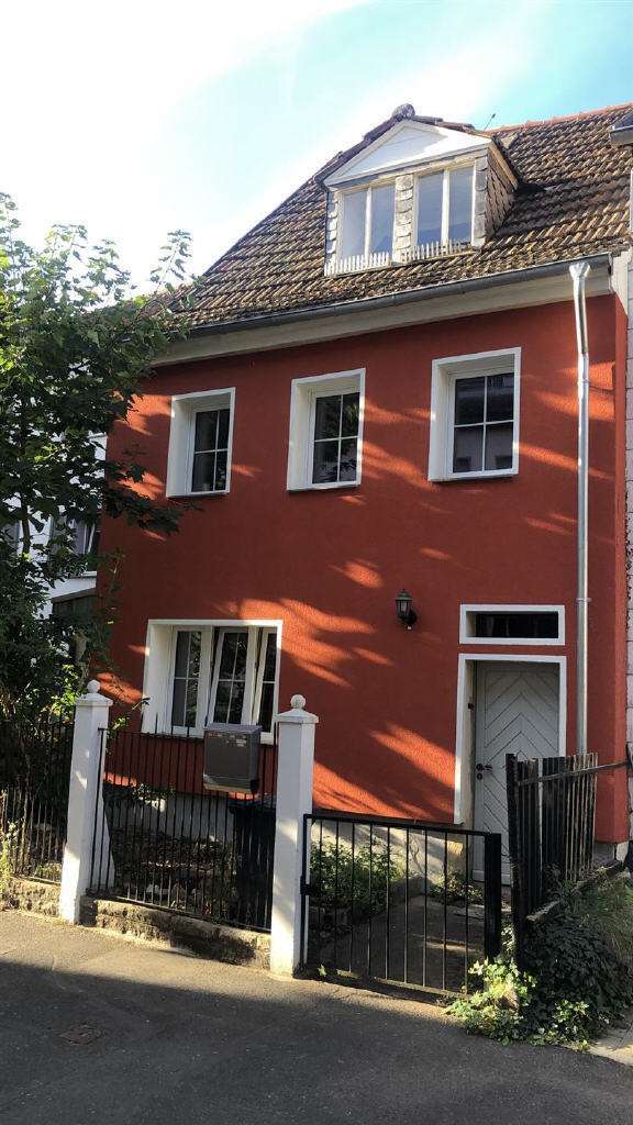 Haus zum Kaufen in Würzburg-Heidingsfeld 299.000 € 100 m² 4 zimmer
