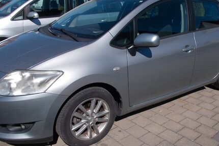 Toyota Auris 109.748 km 4.990 &euro; Kitzingen 97318