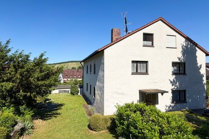 Zweifamilienhaus mit Garten, Ausbaureserve im DG und ausgebautem Bereich im UG - Haus Zell am Main | Angebot:26876421