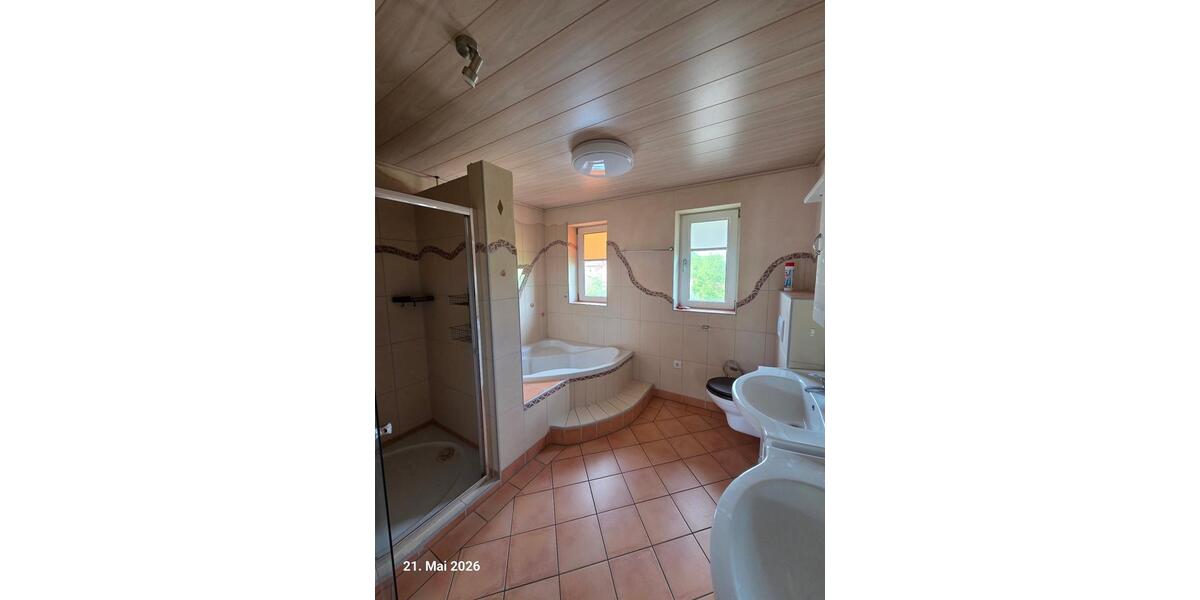 Mehrfamilienhaus, Wohnhaus Werbach - 10.5 Zimmer, 250 m&sup2;, 298.000&euro; | Angebot:26829286