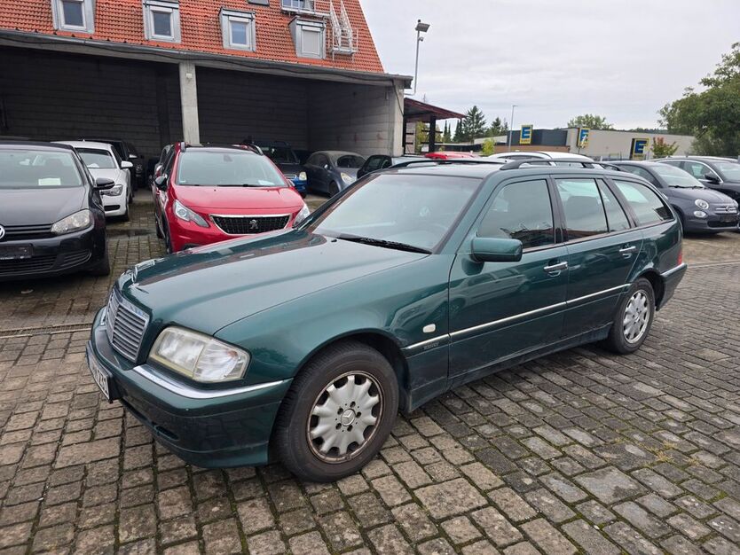 Mercedes-Benz C 180 190.000 km 2.700 € Randersacker 97236