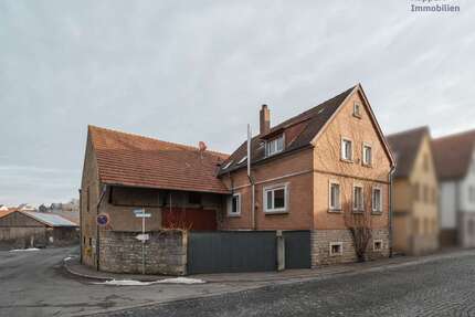 Haus Giebelstadt - 4 Zimmer, 109 m&sup2;, 299.000&euro; | Angebot:26570726