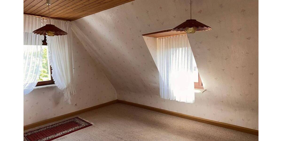 Einfamilienhaus Waldbüttelbrunn - 8 Zimmer, 189 m&sup2;, 509.000&euro; | Angebot:26824791