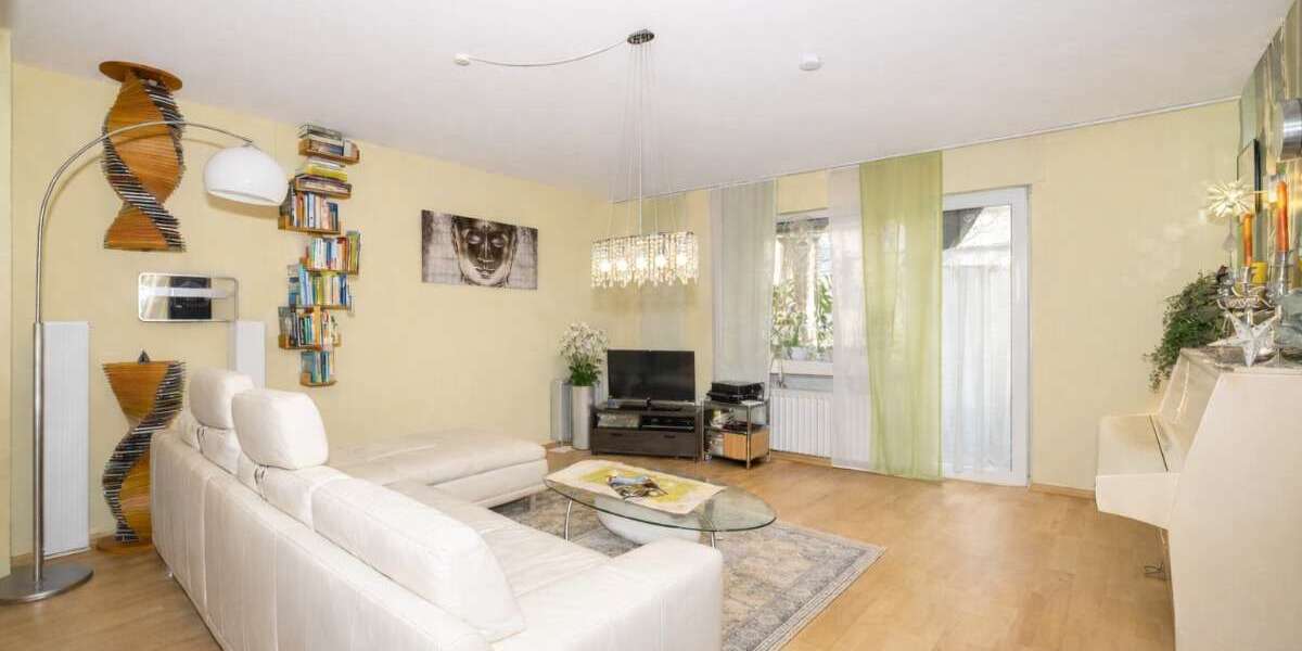 Etagenwohnung Würzburg Heuchelhof - 3 Zimmer, 84 m&sup2;, 280.000&euro; | Angebot:25915488