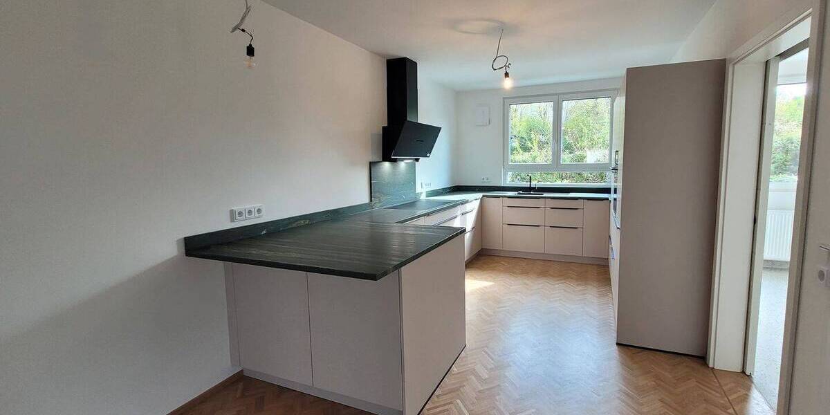 Etagenwohnung Würzburg Lindleinsmühle - 4 Zimmer, 170 m&sup2;, 2.500&euro; | Angebot:26343936