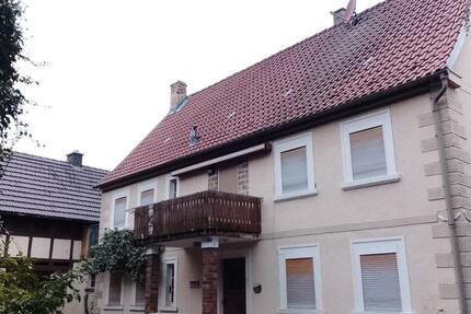 Haus Iphofen - 8 Zimmer, 200 m&sup2;, 250.000&euro; | Angebot:26518458