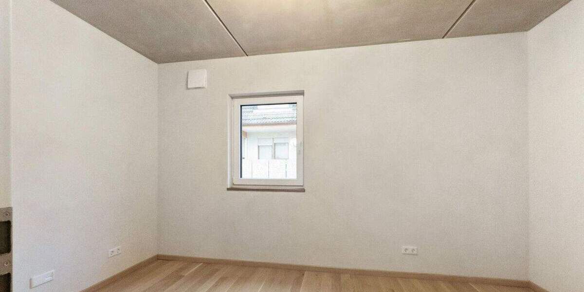 Einfamilienhaus Würzburg Heidingsfeld - 8 Zimmer, 215 m&sup2;, 1.095.000&euro; | Angebot:25820156