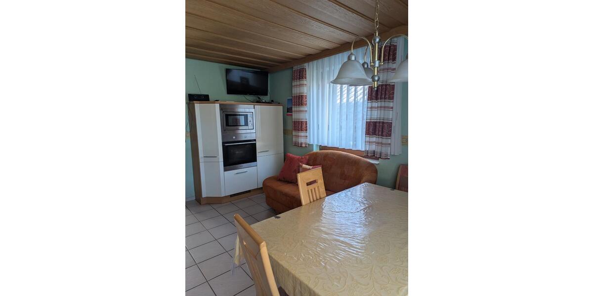 Doppelhaushälfte Ochsenfurt - 7 Zimmer, 196 m&sup2;, 490.000&euro; | Angebot:26297131