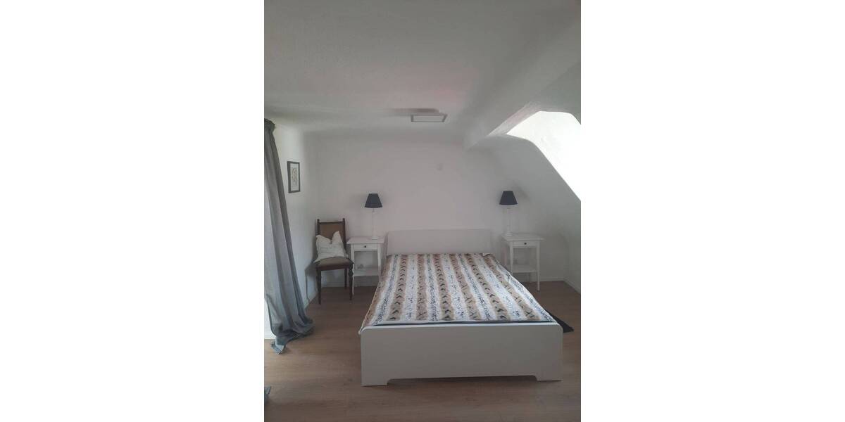 Mehrfamilienhaus, Wohnhaus Höchberg - 4 Zimmer, 90 m&sup2;, 895&euro; | Angebot:26766637