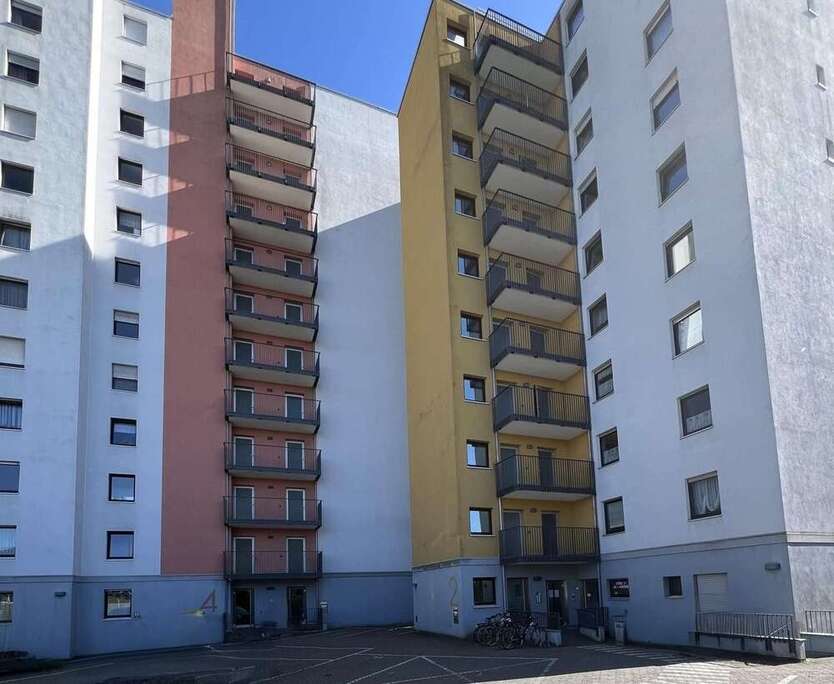 Wohnung zum Kaufen in Würzburg 275.000 € 82.89 m²