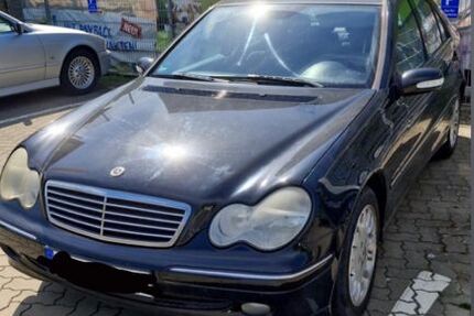 Mercedes-Benz 220 250.000 km 5.500 &euro; Margetshöchheim 97276