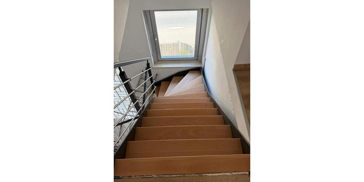 Dachgeschoßwohnung Würzburg Lengfeld - 2 Zimmer, 65 m&sup2;, 800&euro; | Angebot:26522851