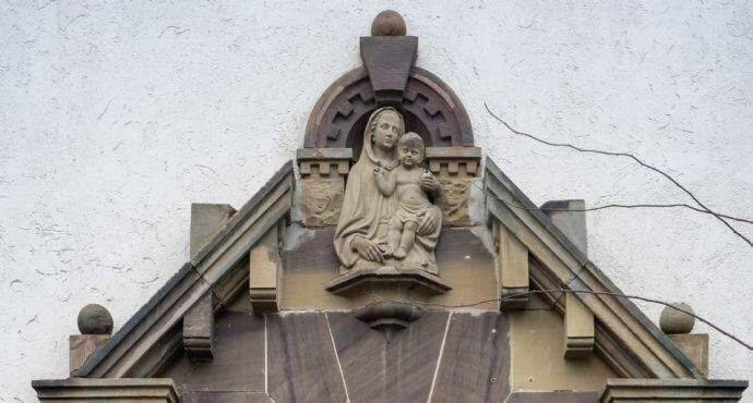 Einzigartige Gelegenheit- Steuern sparen 55% Denkmal Afa- 2 Zi Balkonwhg. in historischem Neugotik Ensemble in Bestlage Sanderau, WG geeignet 2 zimmer