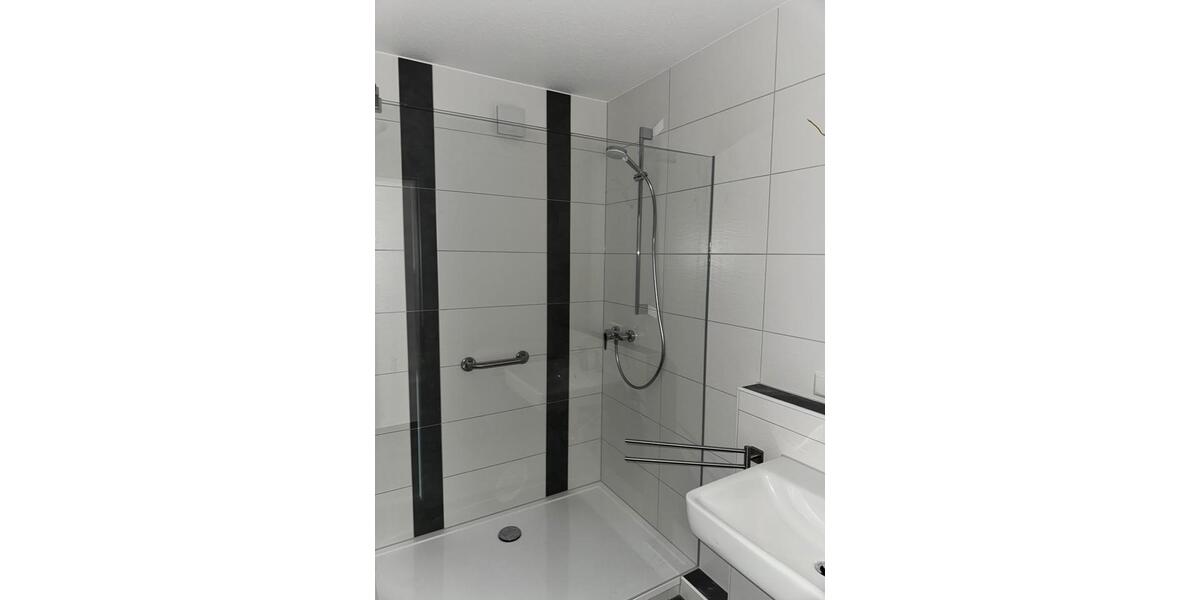 Etagenwohnung Röthlein - 3 Zimmer, 74 m&sup2;, 695&euro; | Angebot:25395590