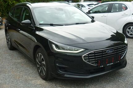Ford Focus 31.000 km 17.990 € Estenfeld bei Würzburg 97230