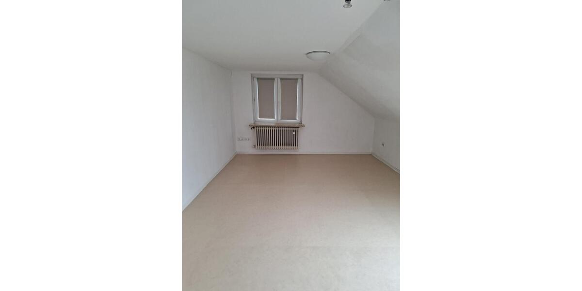 Dachgeschoßwohnung Würzburg Dürrbachau - 3 Zimmer, 80 m&sup2;, 930&euro; | Angebot:26533143