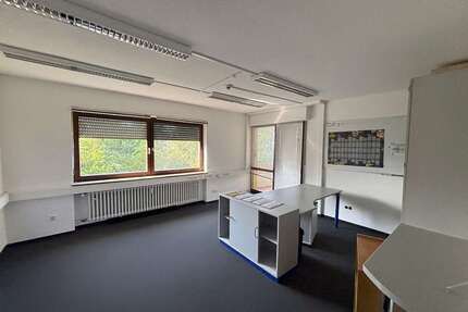 Büro in Rottendorf 2.990 € 220 m² zimmer