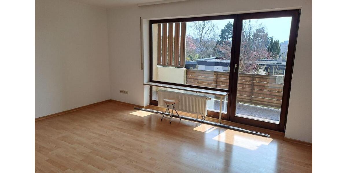 Erdgeschoßwohnung Würzburg Lengfeld - 3 Zimmer, 86 m&sup2;, 999&euro; | Angebot:26630836