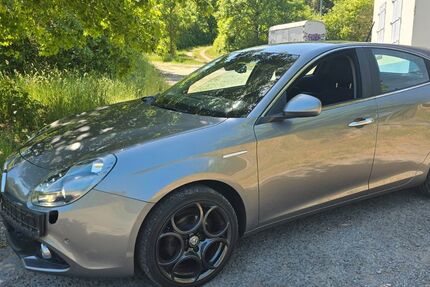 Alfa Romeo Giulietta 82.000 km 10.500 &euro; Randersacker 97236