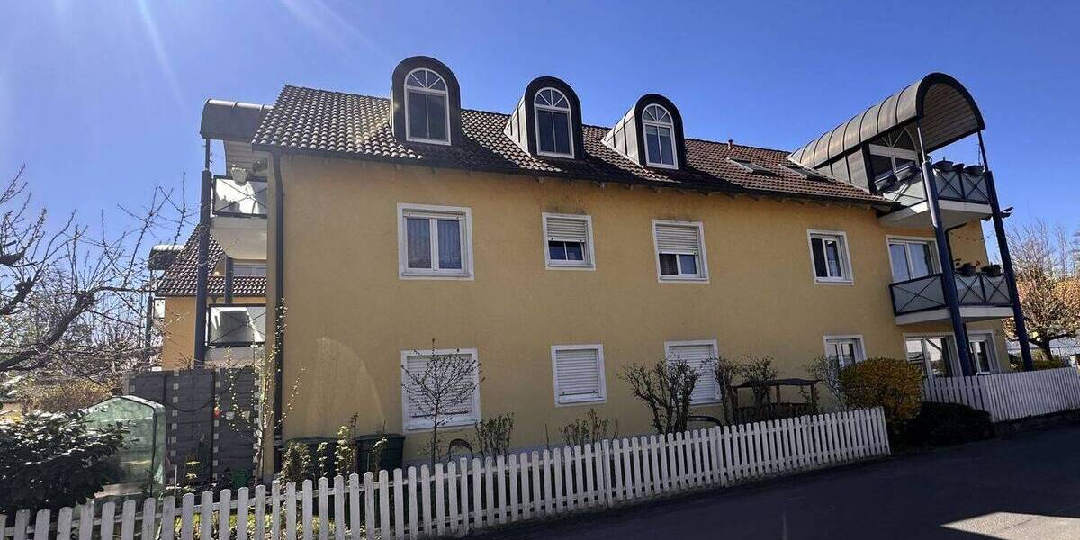 Etagenwohnung Würzburg Versbach - 2 Zimmer, 51 m&sup2;, 179.000&euro; | Angebot:26188090