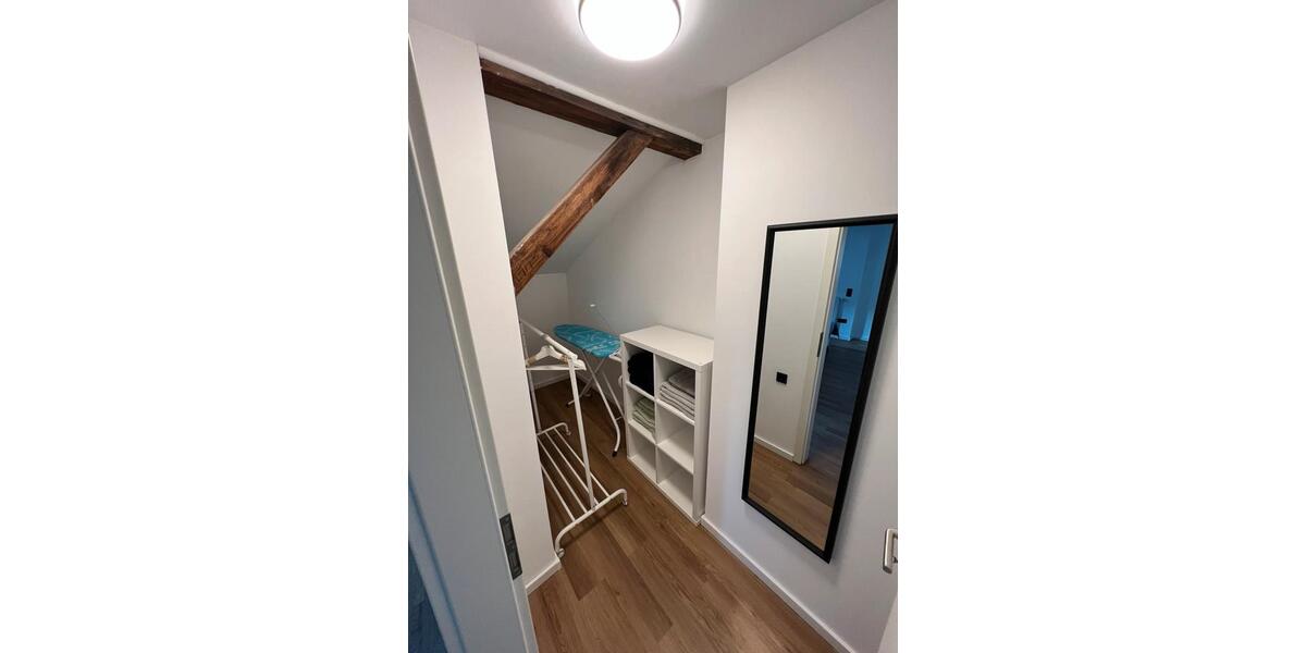 Dachgeschoßwohnung Würzburg Lengfeld - 2.5 Zimmer, 78 m&sup2;, 1.000&euro; | Angebot:25303505