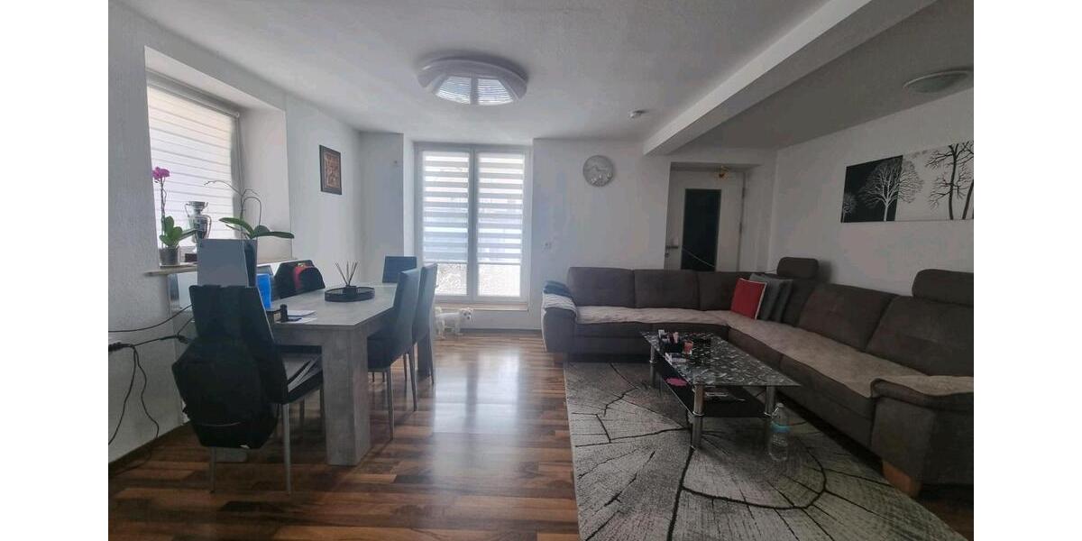 Mehrfamilienhaus, Wohnhaus Giebelstadt - 3 Zimmer, 64 m&sup2;, 900&euro; | Angebot:27617171