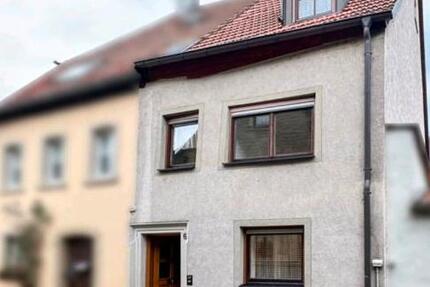 Haus Dettelbach - 4.5 Zimmer, 112 m&sup2;, 169.000&euro; | Angebot:27109011