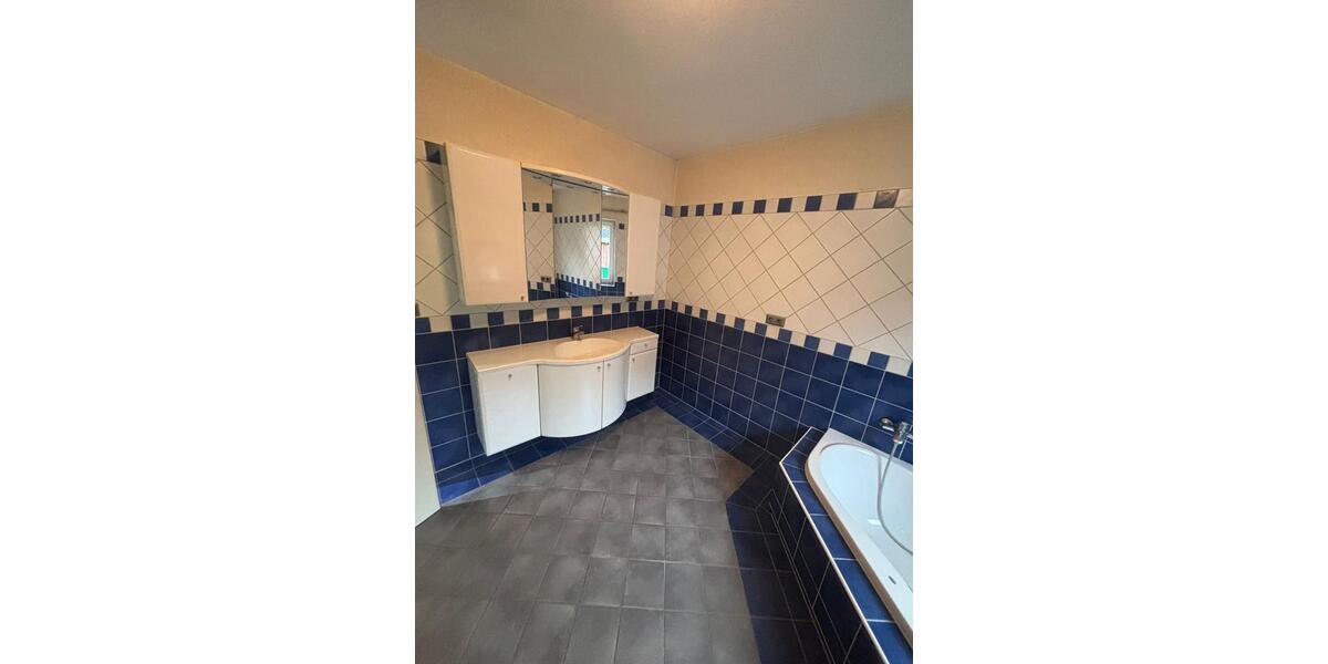 Erdgeschoßwohnung Altertheim - 2 Zimmer, 100 m&sup2;, 850&euro; | Angebot:25840269