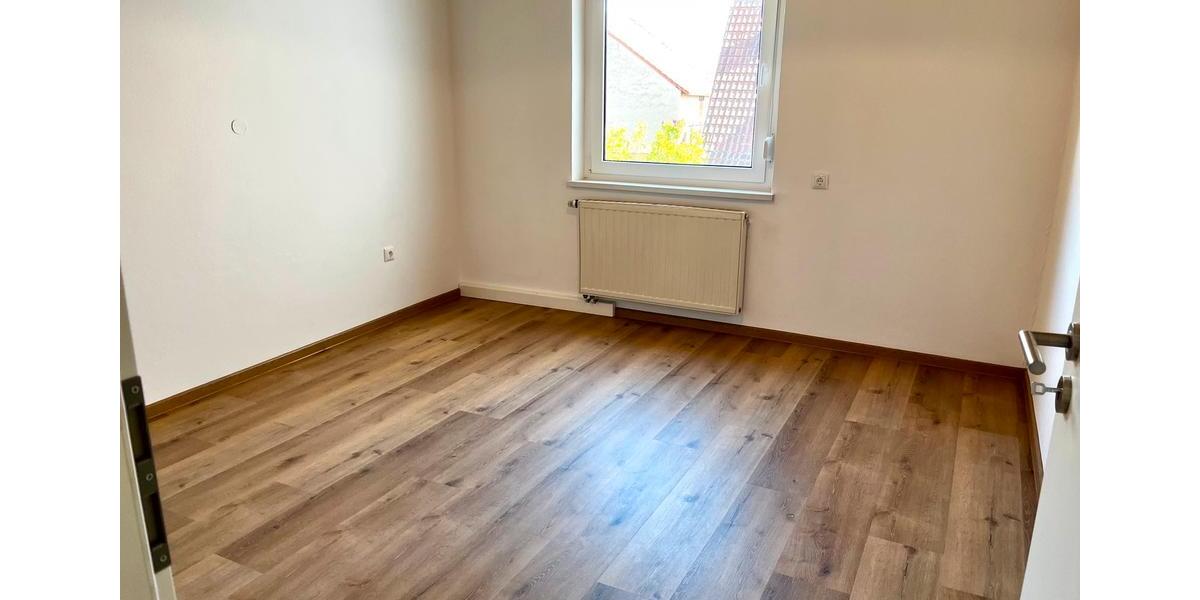 Etagenwohnung Grafenrheinfeld - 5 Zimmer, 135 m&sup2;, 1.200&euro; | Angebot:26329453