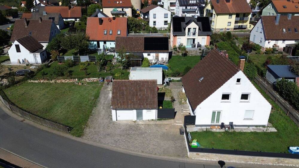 Attraktives Baugrundstück in guter Lage von Kist mit sehr guter Verkehrsanbindung zimmer