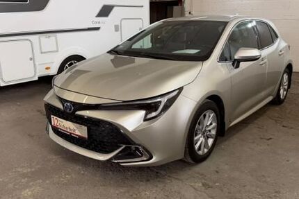 Toyota Corolla 15.200 km 23.990 &euro; Würzburg 97074