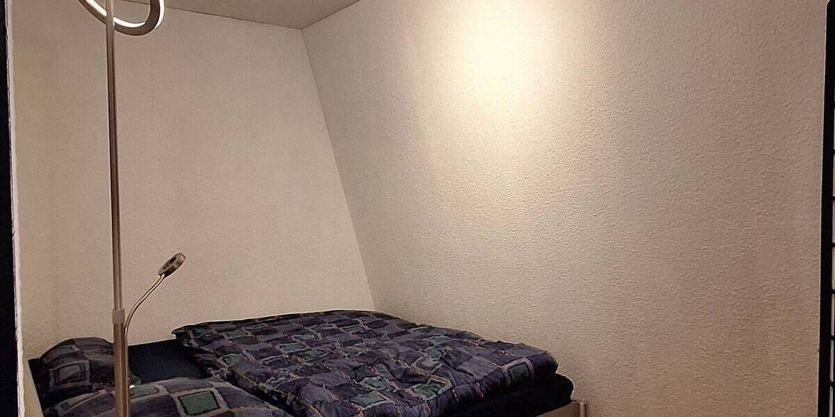 2 Zimmer Stadtwohnung im Zentrum von Kitzingen in der Kaiserstr.Absolut ruhig und sonnig mit Balkon :-) Nur 2 Min.fußläufig zur Fußgängerzone und Main 2 zimmer