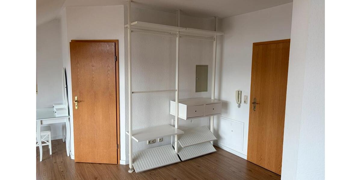 Dachgeschoßwohnung Würzburg Dürrbachau - 1 Zimmer, 44 m&sup2;, 500&euro; | Angebot:26276320