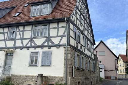 Haus zum Kaufen in Grünsfeld 360.000 € 195.92 m² 7 zimmer