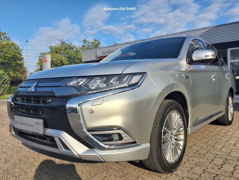 Mitsubishi Plug-in Hybrid Outlander 108.441 km 19.890 € Würzburg 97084
