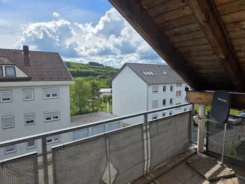 3-Zimmer-Eigentumswohnung mit Balkon und Stellplatz in 97450 Arnstein (10682) - Dachgeschoßwohnung Arnstein Arnstein , Unterfr | Angebot:27001700