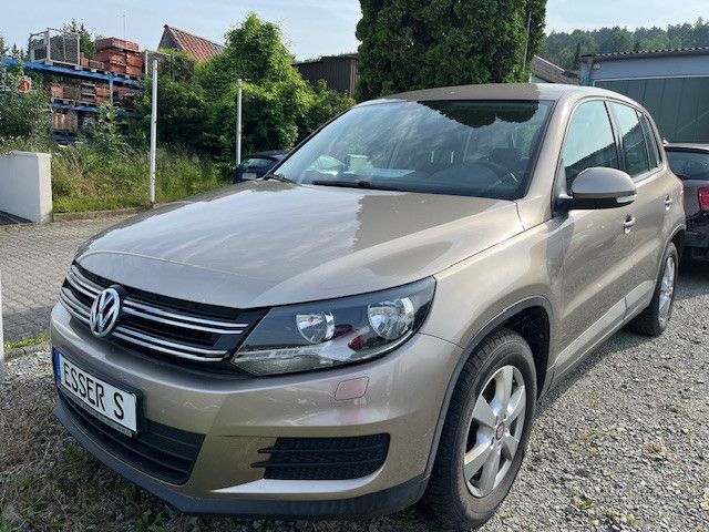 VW Tiguan 72.071 km 11.900 € Tauberbischofsheim 97941