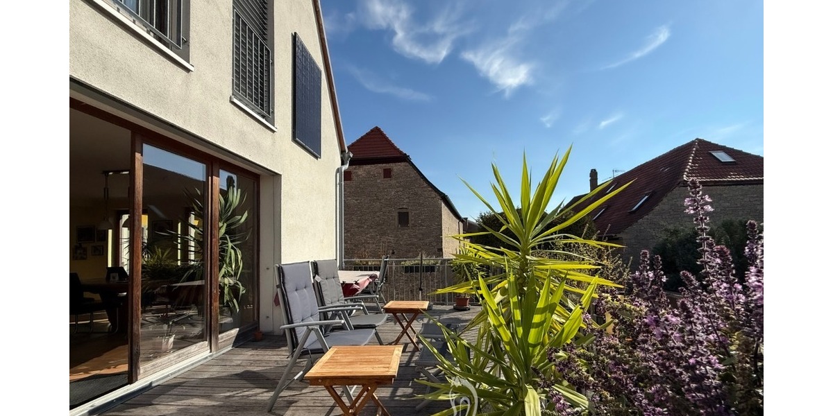 Traumhaftes Ensemble: Energieeffizientes (A) Einfamilienhaus mit Büro, großem Innenhof & Garten - Mehrfamilienhaus, Wohnhaus Fahr Fahr | Angebot:27248496