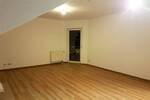 Traumhafte 3 Zimmer Wohnung mit Süd-Dachbalkon, Westloggia und Stellplatz in ruhiger Lage