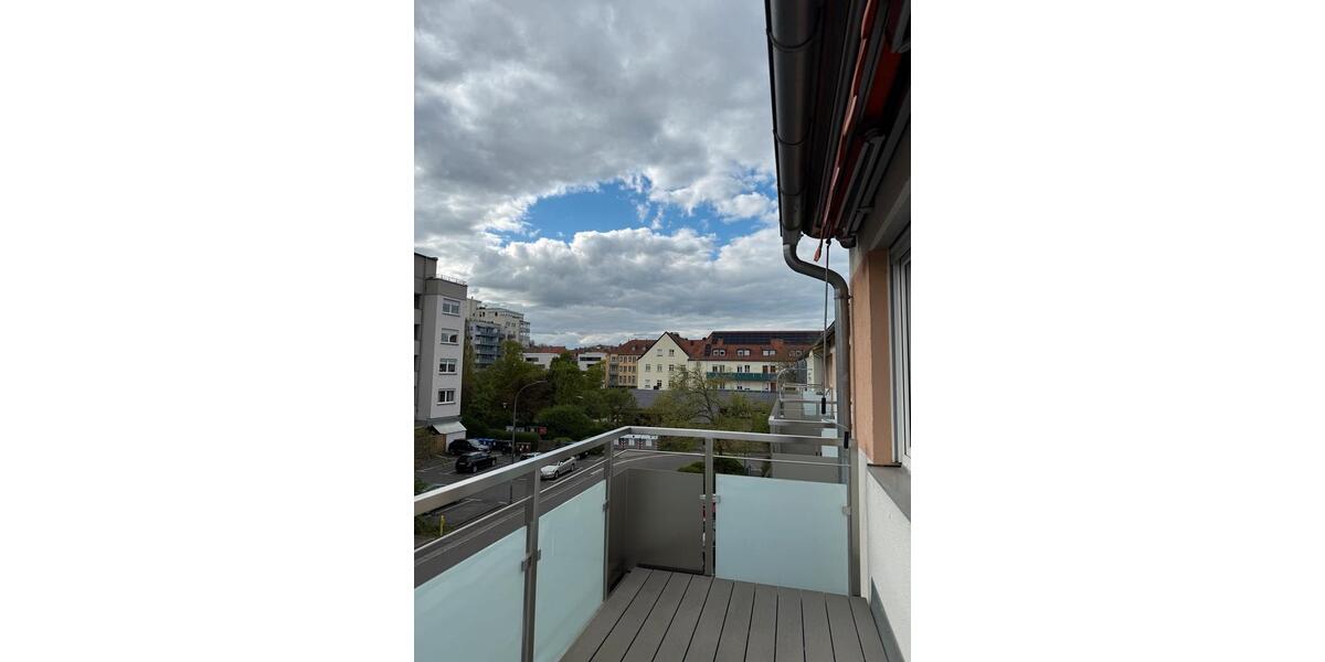 Etagenwohnung Würzburg Sanderau - 2 Zimmer, 62 m&sup2;, 1.190&euro; | Angebot:26249112