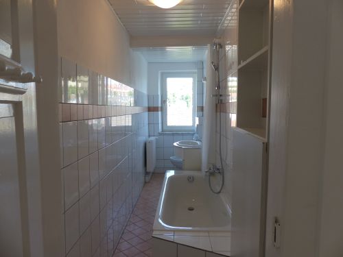 2-Zimmer-Mietwohnung mit Balkon in 97450 Arnstein (ID 1297) - Dachgeschoßwohnung Arnstein Arnstein | Angebot:26874802